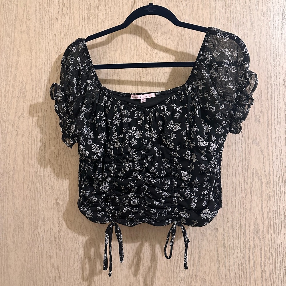Black Floral Crop Top